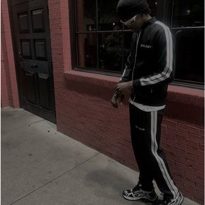 Meet your Posher, Ken